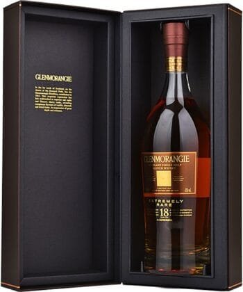 Viskis Glenmorangie su atverčiama dėžute